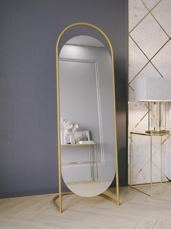 Дизайнерское напольное зеркало Glass Memory Queen в металлической раме золотого цвета Дизайнерское напольное зеркало Glass Memory Queen в металлической раме золотого цвета
