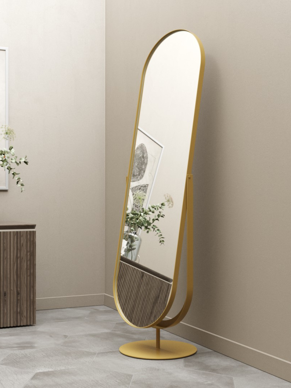 Дизайнерское напольное зеркало Glass Memory Queen в металлической раме золотого цвета Дизайнерское напольное зеркало Glass Memory Queen в металлической раме золотого цвета
